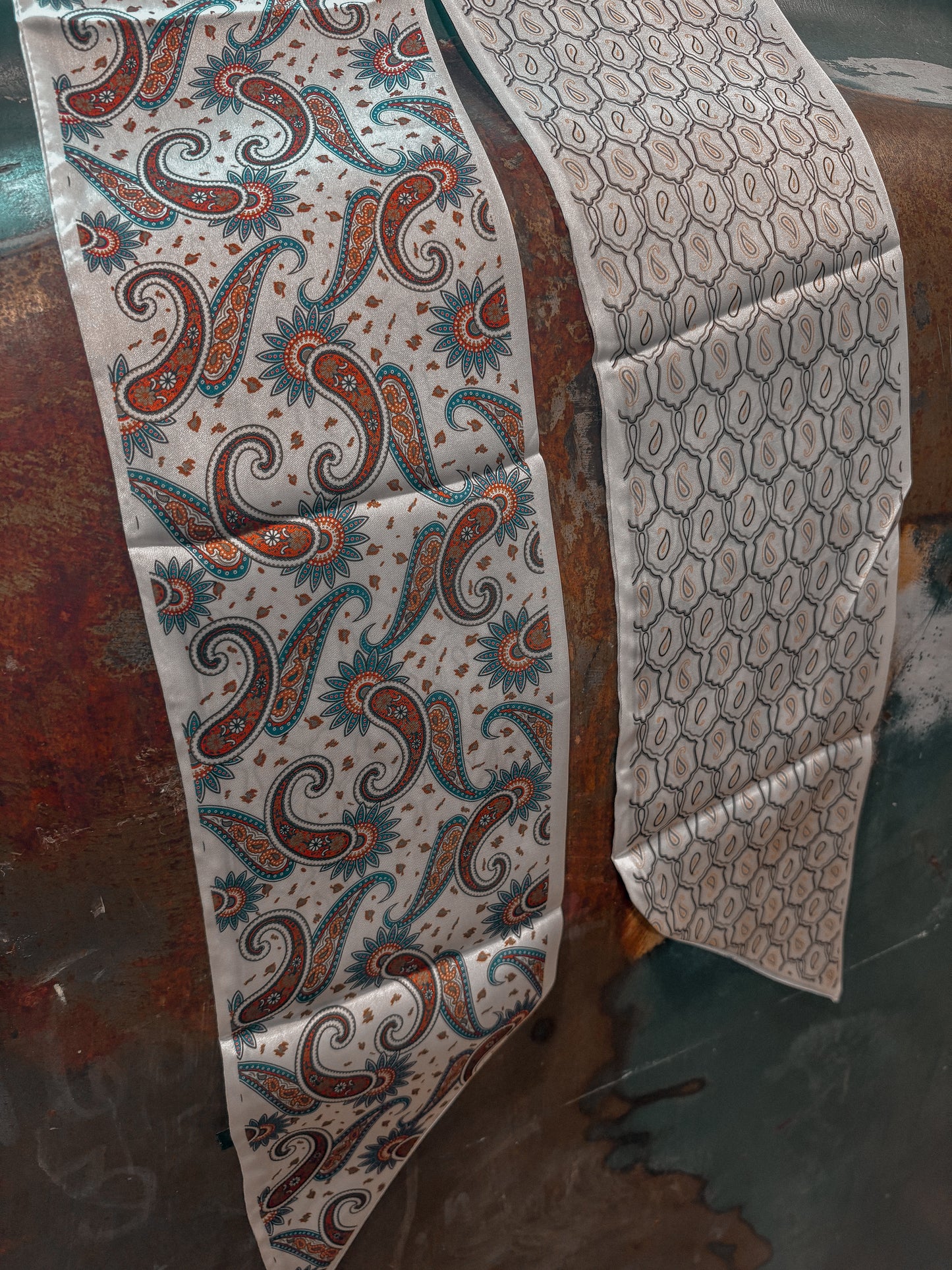 Double Sided Paisley Twilly