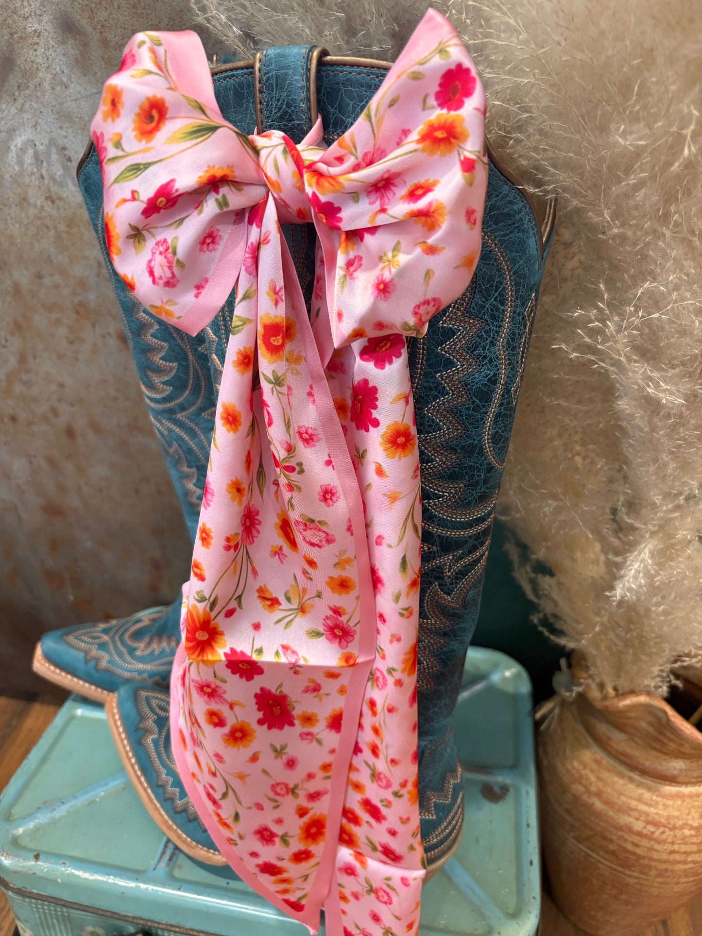 Pretty In Pink Twilly
