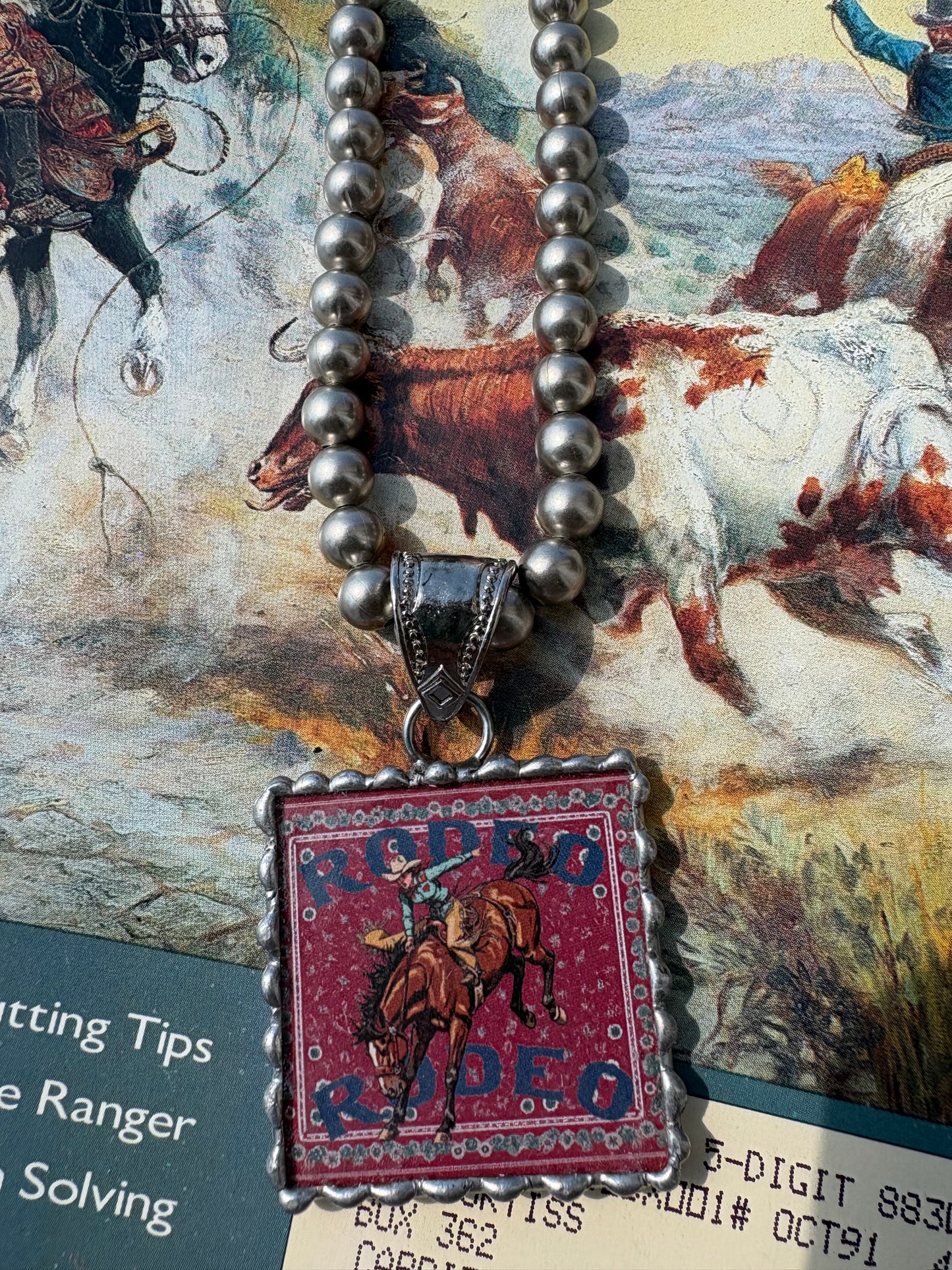 Mini Rodeo Pendant & Pearls