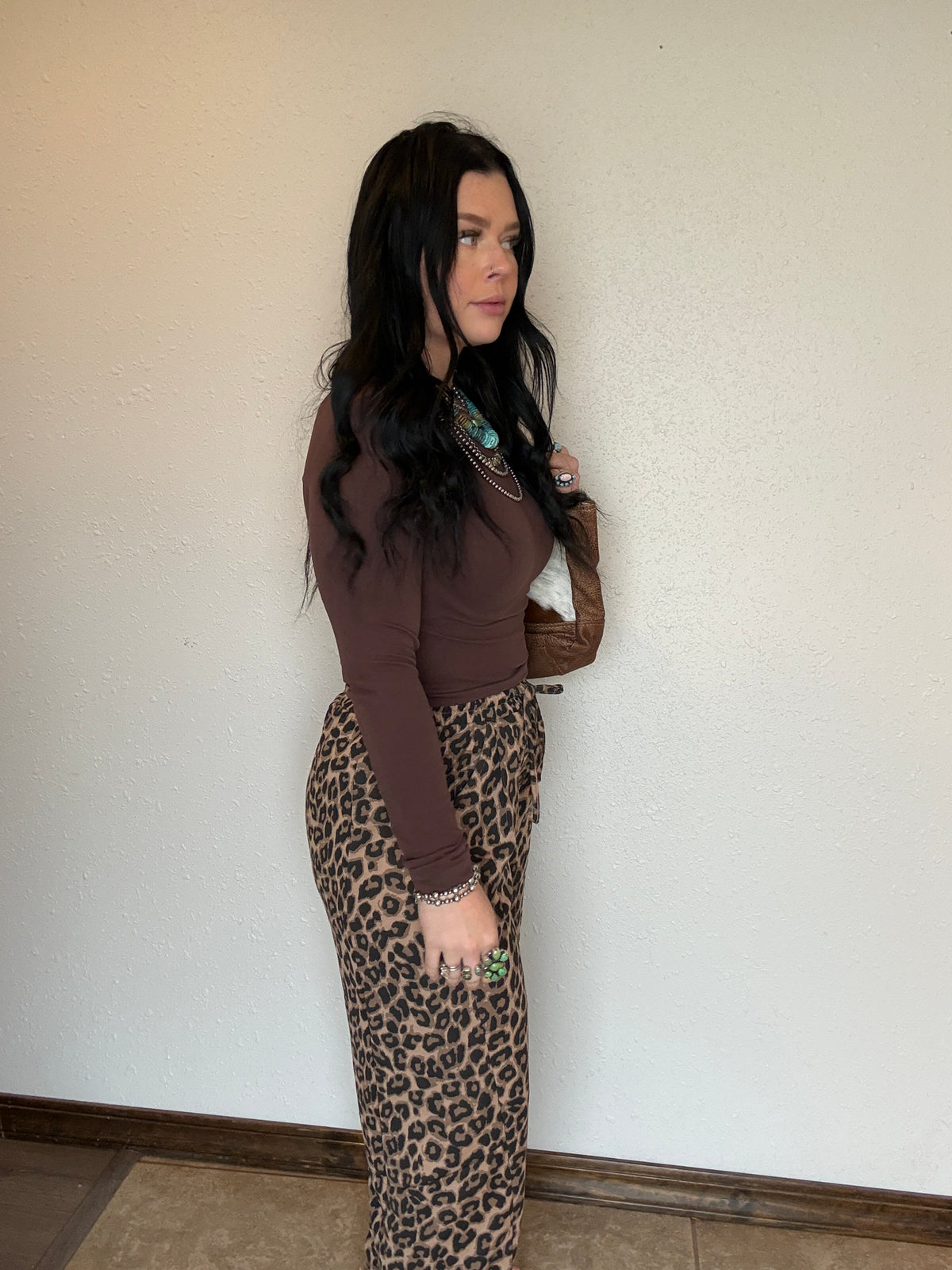 Long Sleeve Crew Neck Rib Seamless Top *Chocolate
