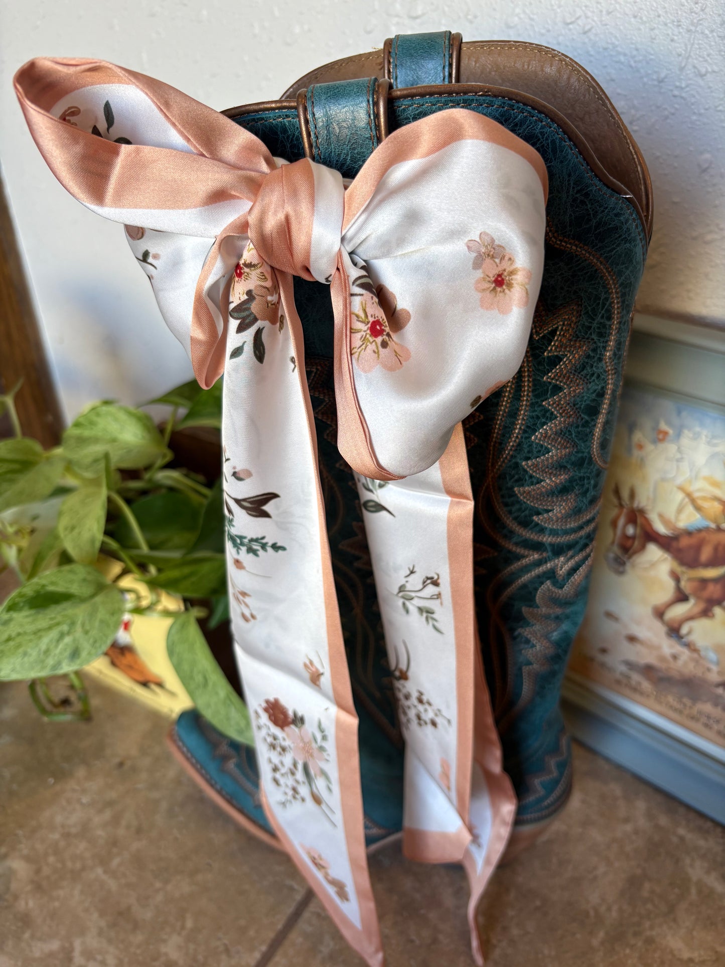 Peach Floral Twilly