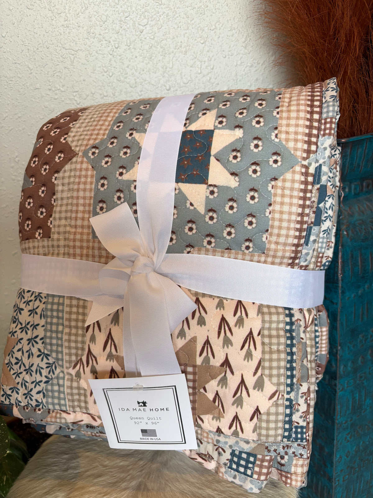 Gwen Patchwork Linen Quilt *QUEEN