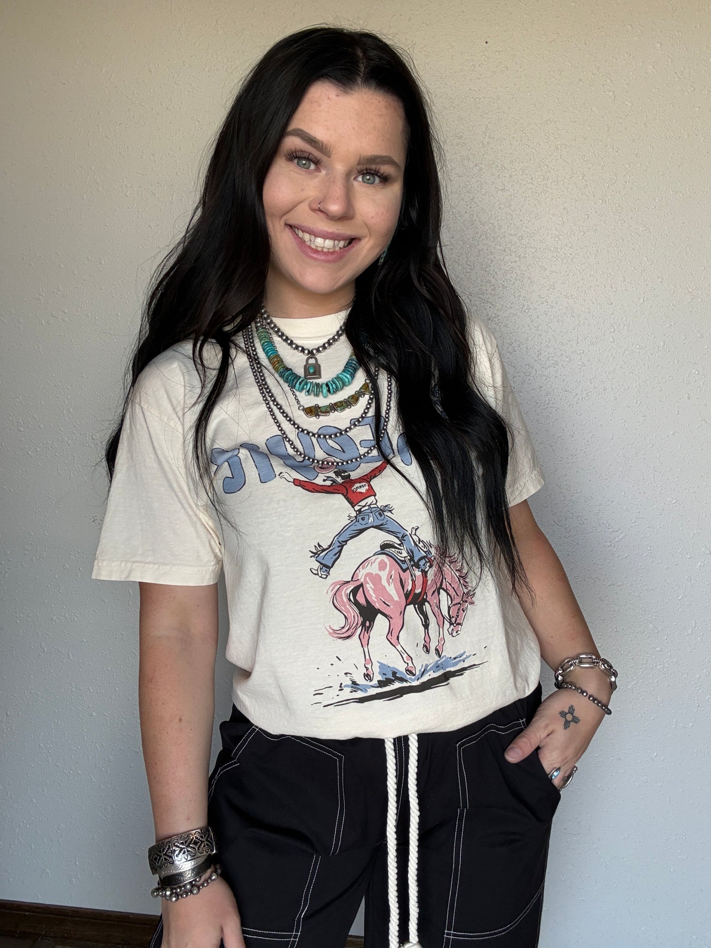 Well Sheyit Tee