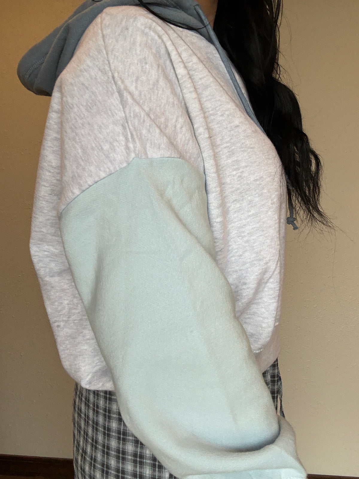 Tricolor Cropped Saddle Hoodie