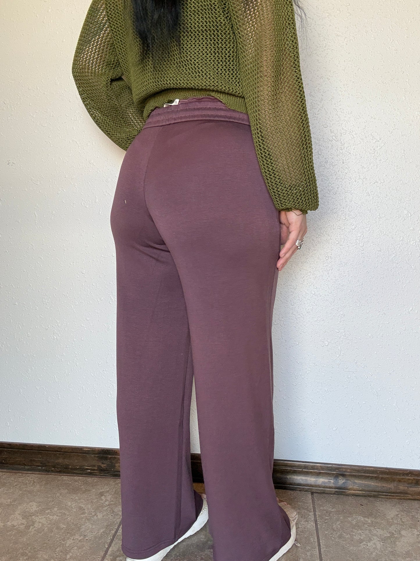 The Cabin Cowgirl Sweats *Cocoa