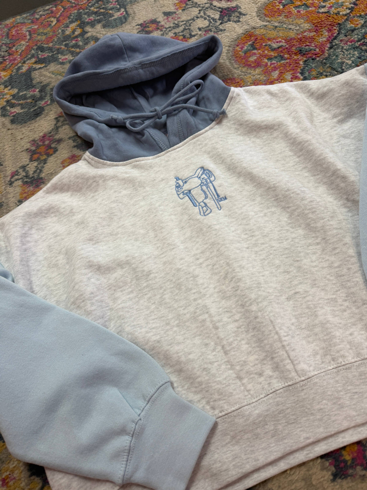Tricolor Cropped Saddle Hoodie